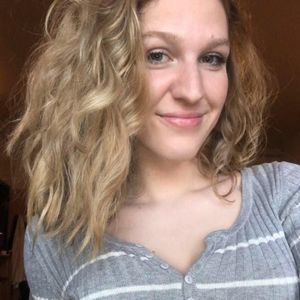 Meet your Posher, Amelia